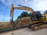 آلة-jcb-220-2008-الشلف-الجزائر