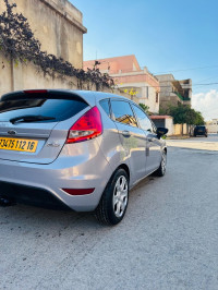 voitures-ford-fiesta-2012-medea-algerie