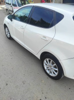 voitures-seat-ibiza-2013-fully-bou-ismail-tipaza-algerie