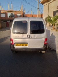 السيارات-النفعية-peugeot-partner-2008-origin-vu-بومرداس-الجزائر