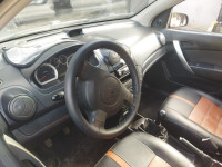 voitures-chevrolet-aveo-4-portes-2010-rouina-ain-defla-algerie