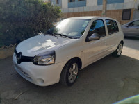 voitures-renault-clio-campus-2015-bye-staoueli-alger-algerie