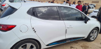 voitures-renault-clio-4-2014-zeddine-ain-defla-algerie