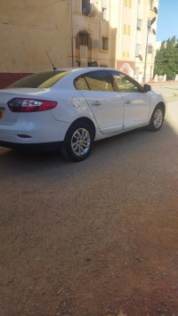 voitures-renault-fluence-2013-dynamique-ain-defla-algerie