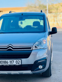 voitures-citroen-berlingo-2017-ain-merane-chlef-algerie