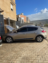 voitures-renault-megane-3-2010-sport-edition-meftah-blida-algerie