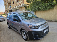 voitures-fiat-doblo-2023-blida-algerie