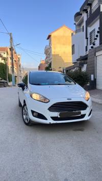 voitures-ford-fiesta-2014-constantine-algerie