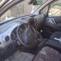 voitures-citroen-berlingo-2016-guigba-batna-algerie