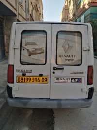 voitures-renault-express-1996-larbaa-blida-algerie