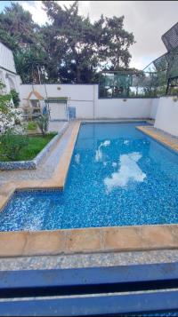 appartement-location-niveau-de-villa-f4-alger-hydra-algerie