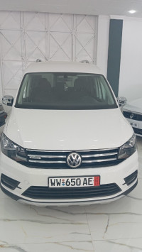 voitures-volkswagen-caddy-2017-setif-algerie