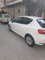 voitures-seat-ibiza-2015-fully-ouled-rahmoune-constantine-algerie