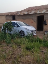 voitures-peugeot-208-2014-allure-bougara-tiaret-algerie