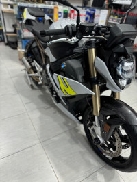 motos-et-scooters-bmw-s1000r-2021-kolea-tipaza-algerie