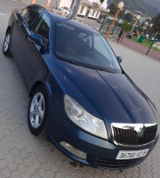 berline-skoda-octavia-2012-ambiente-algerie