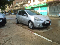 voitures-renault-clio-3-2011-boufarik-blida-algerie