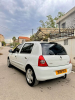 voitures-renault-clio-campus-2013-bye-tizi-ouzou-algerie