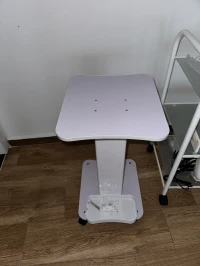 Table hydrafacial