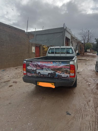 voitures-toyota-hilux-2007-guelma-algerie