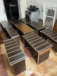 Tables basses pour chambres.