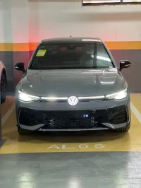 Volkswagen Golf 8 2025 R Black Edition 