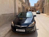 voitures-opel-astra-2012-bir-el-djir-oran-algerie