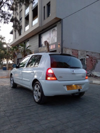 voitures-renault-clio-campus-2011-extreme-oran-algerie