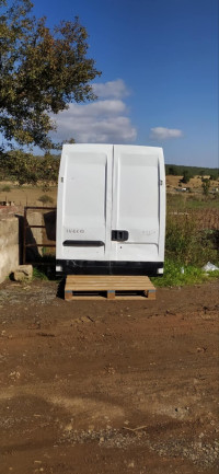 carrosserie-porte-arriere-iveco-c15-bachdjerrah-alger-algerie