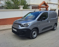 voitures-fiat-doblo-2024-italie-souk-ahras-algerie