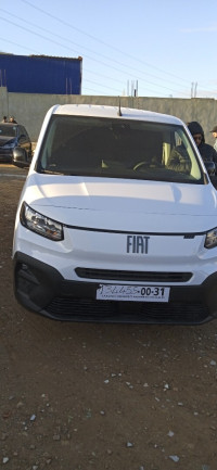 voitures-fiat-doblo-2024-medea-algerie