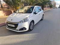 voitures-peugeot-208-2016-allure-facelift-setif-algerie