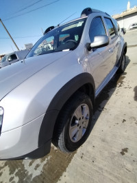 voitures-dacia-duster-2015-laureate-bouira-algerie