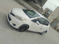 voitures-toyota-yaris-2013-chelghoum-laid-mila-algerie