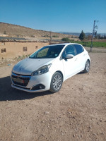 voitures-peugeot-208-2018-allure-batna-algerie