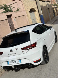 voitures-seat-leon-2015-linea-r-sig-mascara-algerie