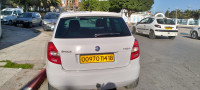 voitures-skoda-fabia-2014-visage-jijel-algerie