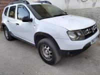 voitures-dacia-duster-2015-ambiance-alger-centre-algerie