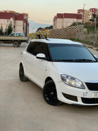 voitures-skoda-fabia-2015-vizaga-blida-algerie