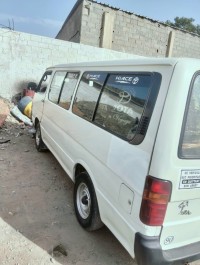 حافلة-toyota-hiace-2004-درقينة-بجاية-الجزائر