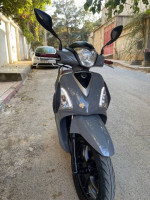 motos-et-scooters-sym-st-2024-algerie