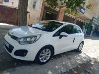 citadine-kia-rio-5-portes-2015-guelma-algerie