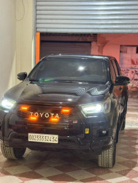 voitures-toyota-hilux-2024-gr-taya-setif-algerie