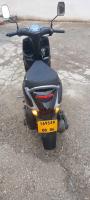 motos-scooters-vms-estate-x-2023-hammamet-alger-algerie