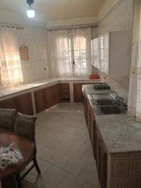 شقة-كراء-طابق-فيلا-3-غرف-الجزائر-بئر-مراد-رايس