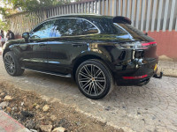 voitures-porsche-macan-2019-hussein-dey-alger-algerie