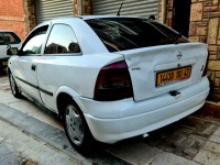 سيارات-opel-astra-2001-ميلة-الجزائر
