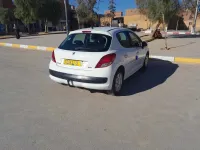 Peugeot 207 2012 Fennec