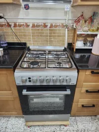 Cuisinière 4 feux Géant Galaxy Noir