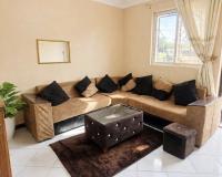 sofas-armchairs-صالون-l-كبير-6-بلايص-مع-طاولة-وسجاد-نظيف-وهران-bir-el-djir-oran-algeria